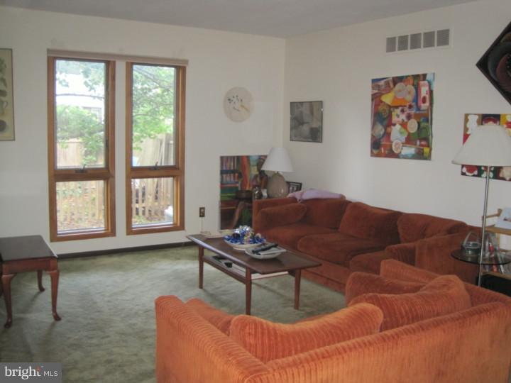 12 Robertson Road East Windsor, NJ 08520 - Photo 4 of 25 Living Room