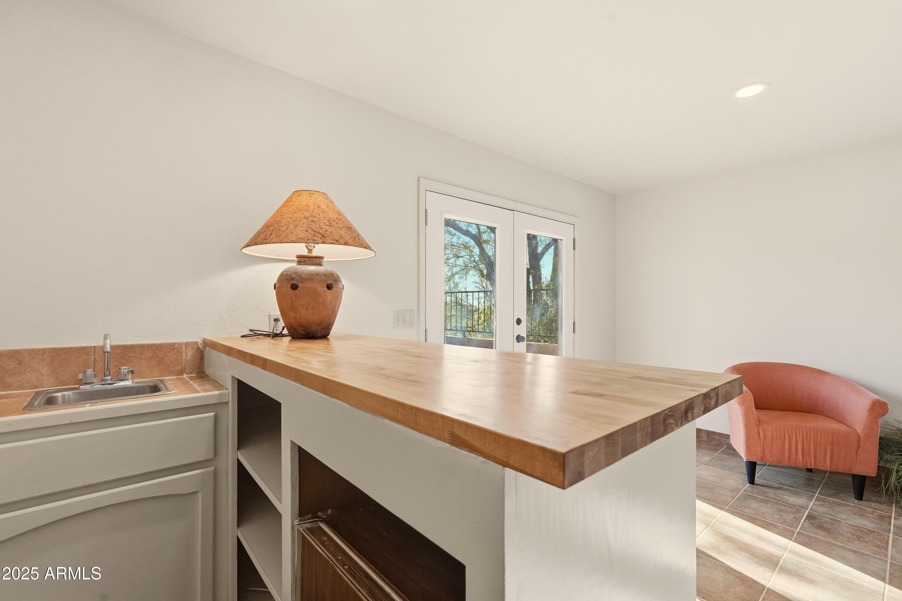 36618 Wild Flower Road Carefree, AZ 85377 - Photo 48 of 60 CASITA LIVING ROOM