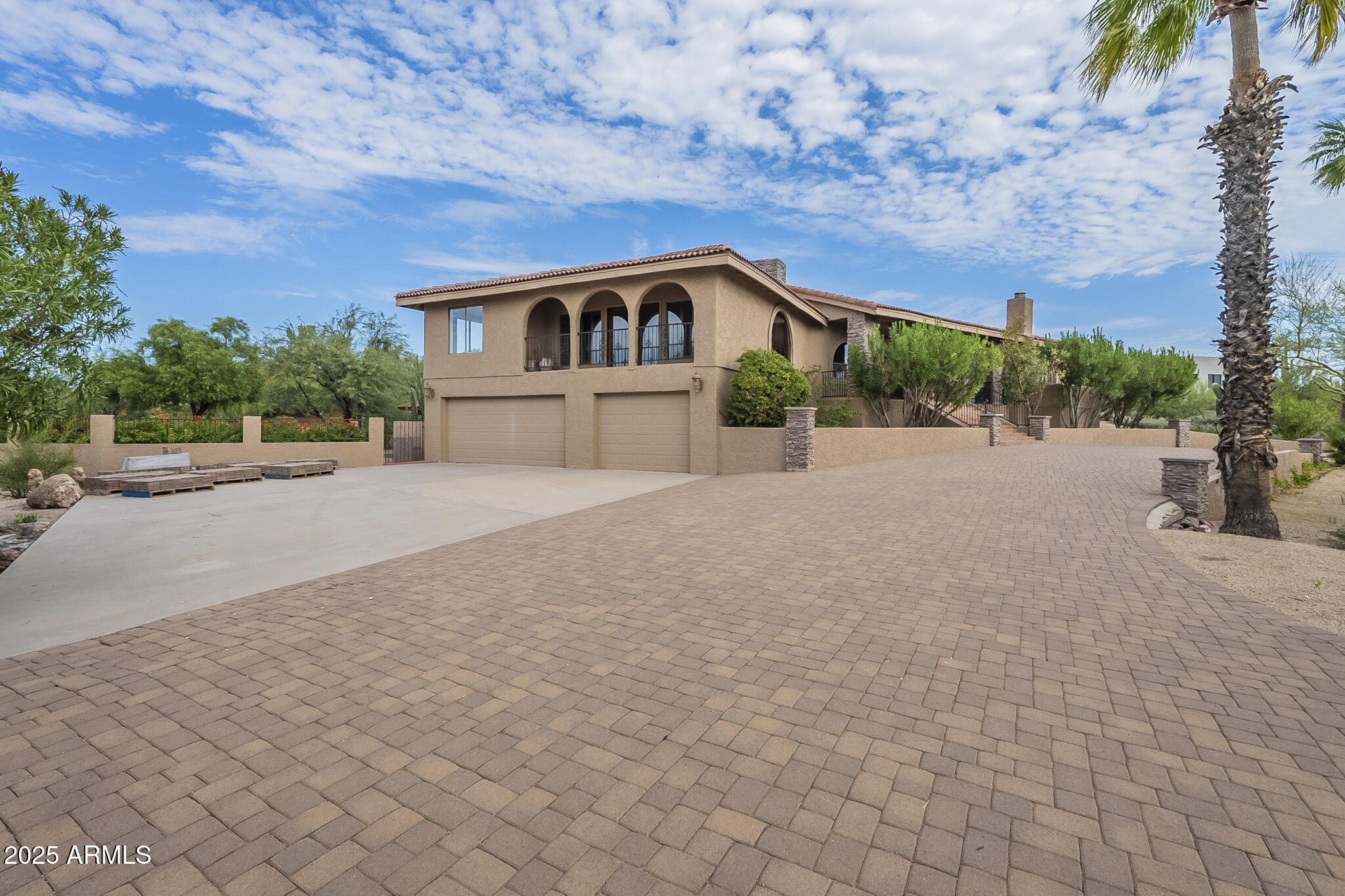 36618 Wild Flower Road Carefree, AZ 85377 - Photo 8 of 60 3 Car Garage