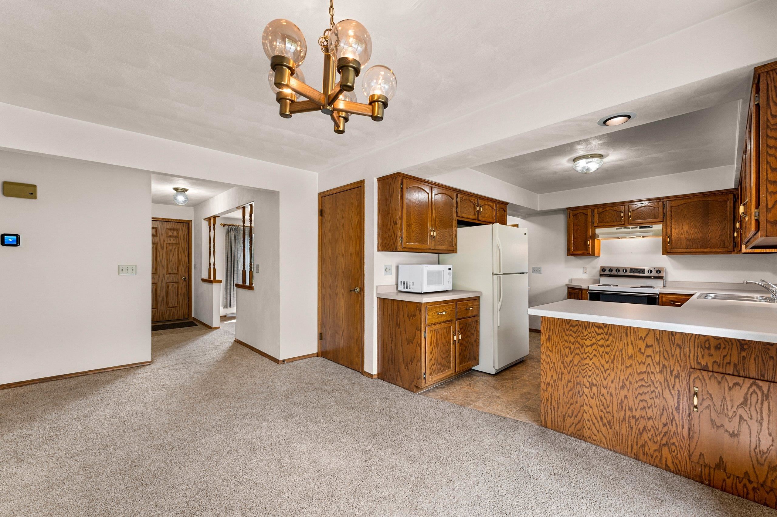 4718 Periwinkle Court Appleton, WI 54914 - Photo 13 of 49 Gallery Image 13