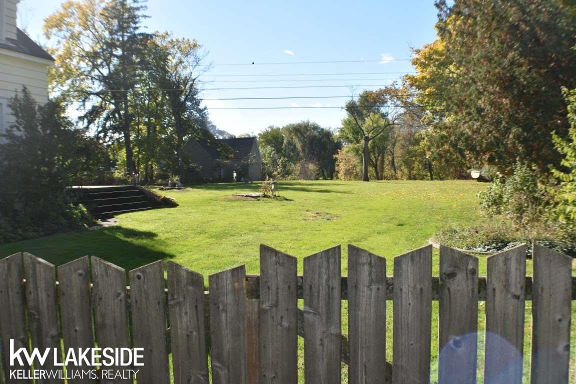 90 Riverside Drive Mount Clemens, MI 48043 - Photo 3 of 39