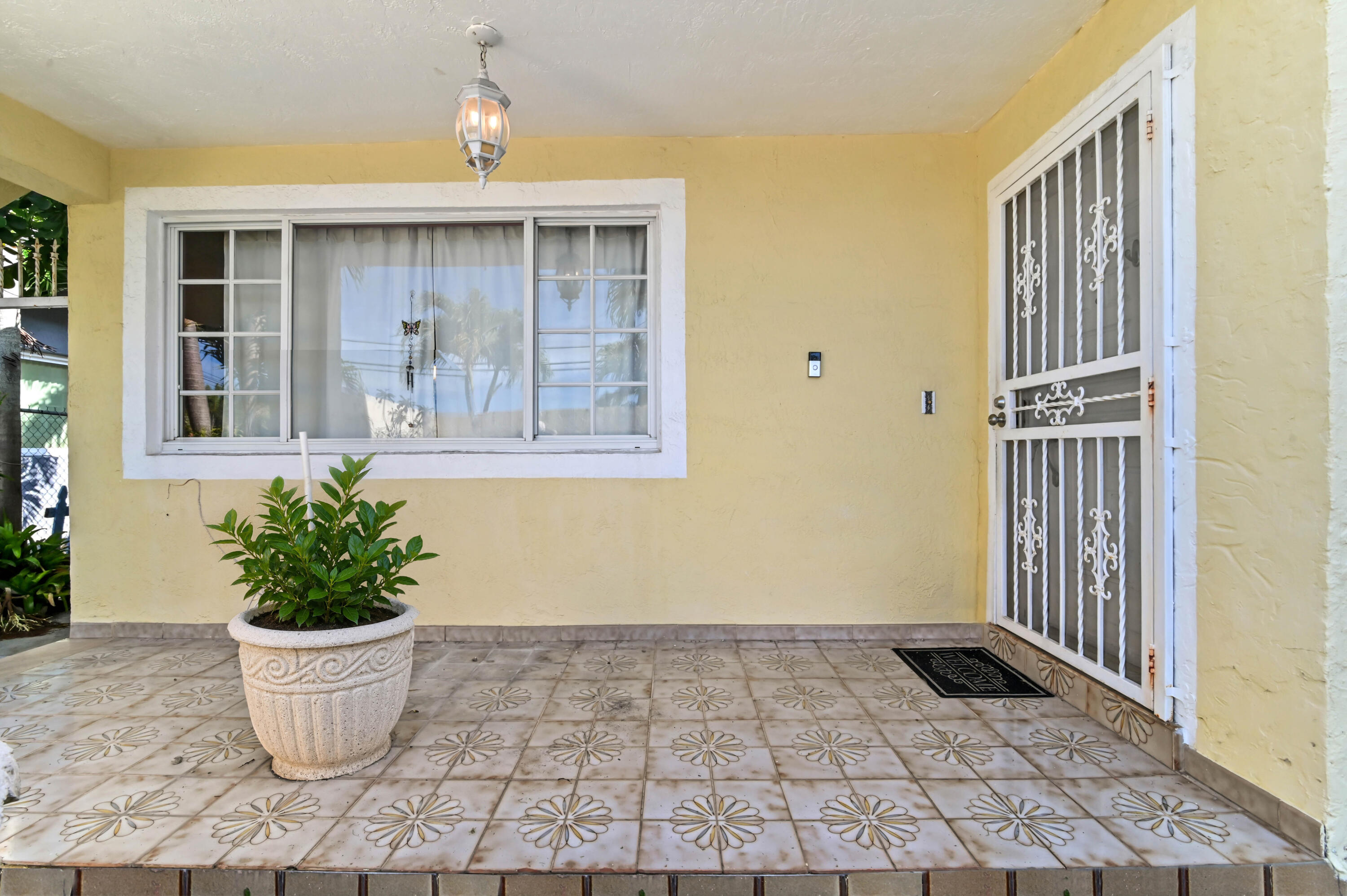7337 Southwest 21st Street Miami, FL 33155 - Photo 24 of 32 05 Entry 01