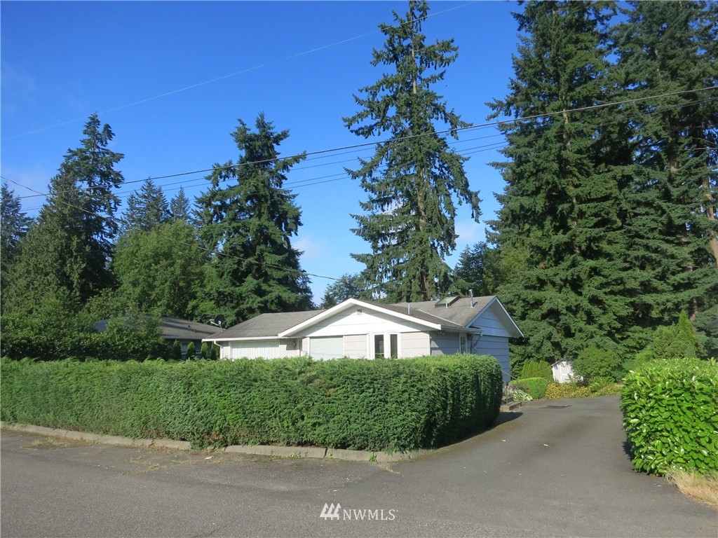 6606 Willow Road Everett, WA 98203 - Photo 1 of 25