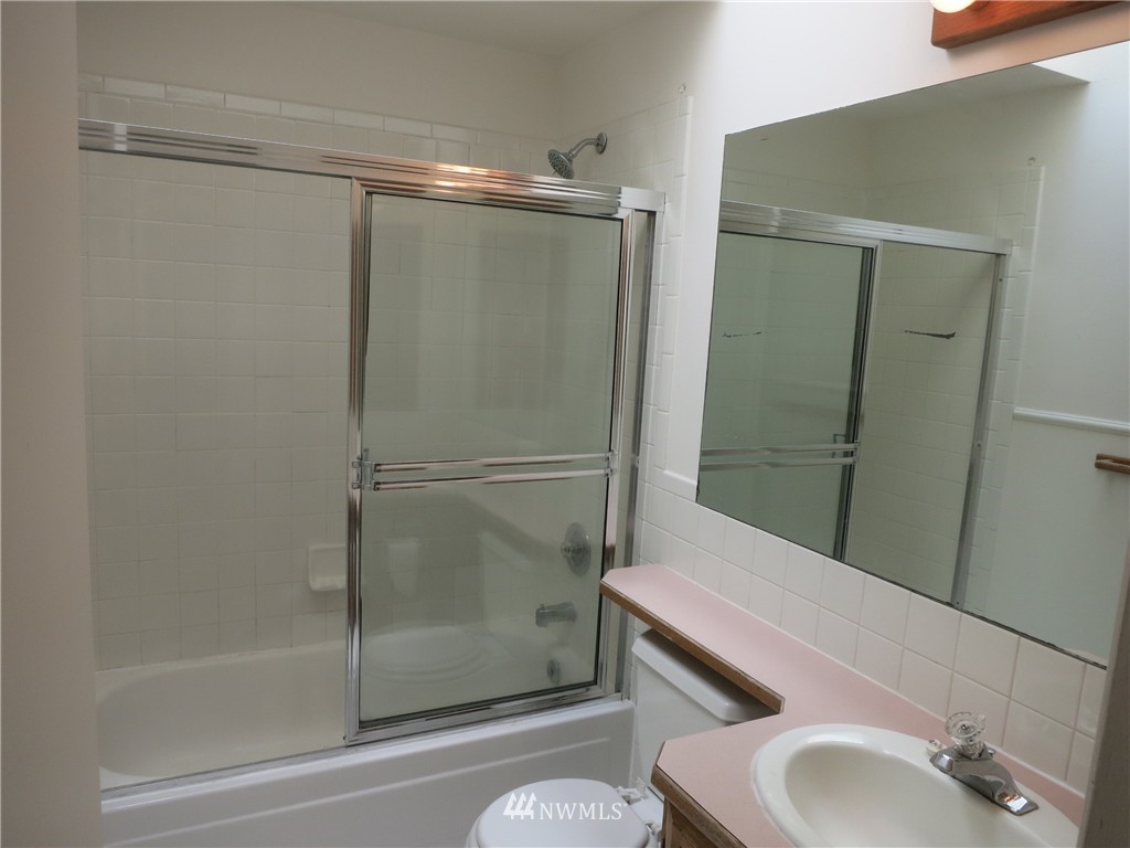 6606 Willow Road Everett, WA 98203 - Photo 12 of 25
