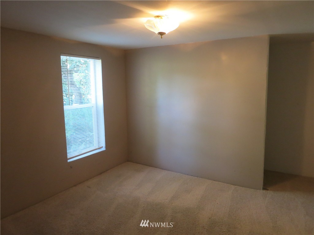6606 Willow Road Everett, WA 98203 - Photo 13 of 25