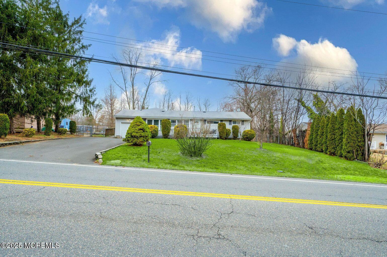 1272 Aldrich Road Jackson, NJ 08527 - Photo 4 of 38 3 1272
