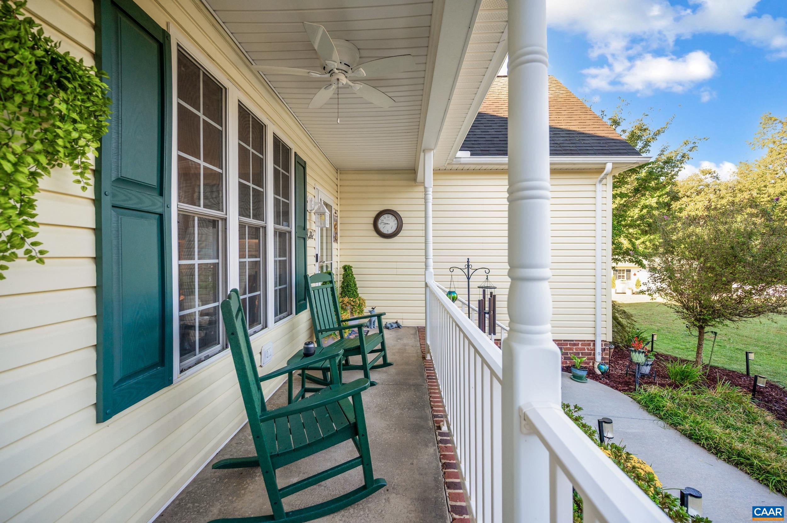 873 Copper Mine Road Dillwyn, VA 23936 - Photo 28 of 49 a view of balcony with furniture