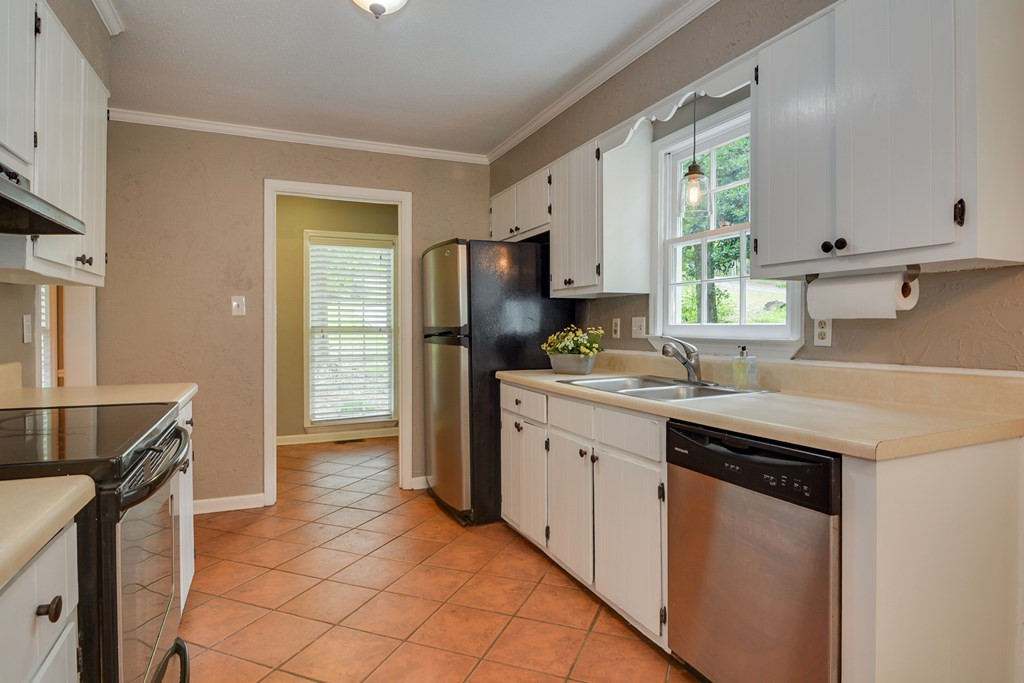 412 Bristol Road Martinez, GA 30907 - Photo 13 of 40