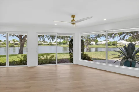 $1,050,000 | 8 Slash Pine Villas, Boynton Beach, FL 33436