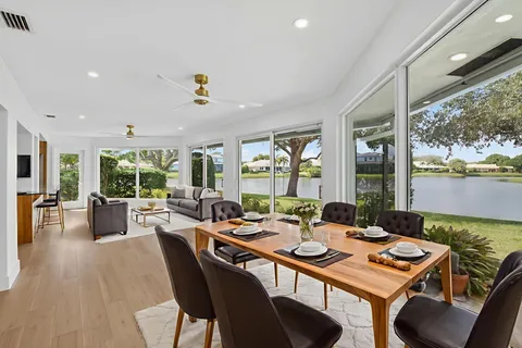 $1,050,000 | 8 Slash Pine Villas, Boynton Beach, FL 33436