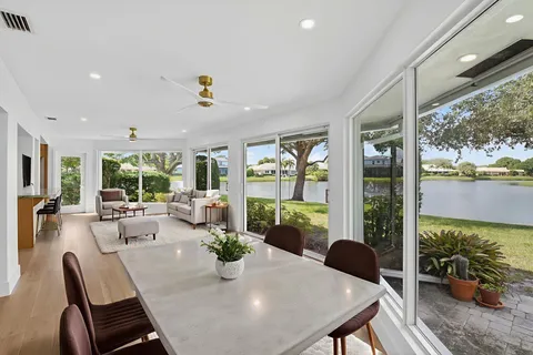 $1,050,000 | 8 Slash Pine Villas, Boynton Beach, FL 33436