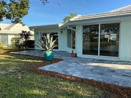 $1,050,000 | 8 Slash Pine Villas, Boynton Beach, FL 33436
