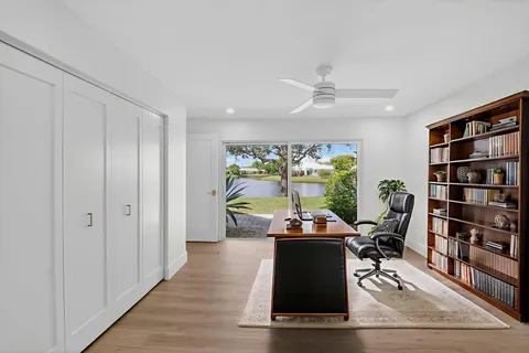 $1,050,000 | 8 Slash Pine Villas, Boynton Beach, FL 33436