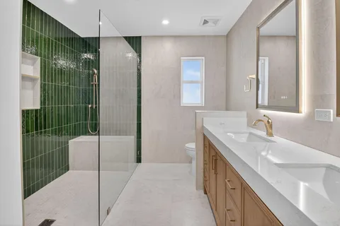 $1,050,000 | 8 Slash Pine Villas, Boynton Beach, FL 33436