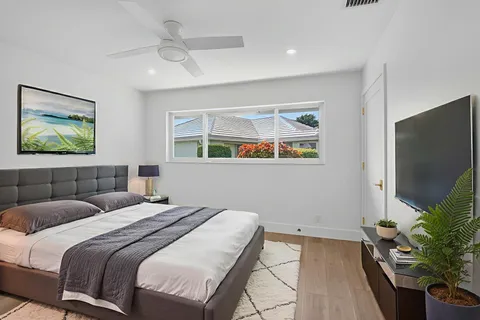 $1,050,000 | 8 Slash Pine Villas, Boynton Beach, FL 33436