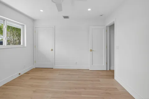 $1,050,000 | 8 Slash Pine Villas, Boynton Beach, FL 33436