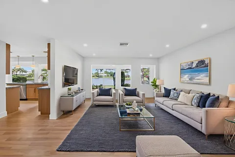 $1,050,000 | 8 Slash Pine Villas, Boynton Beach, FL 33436