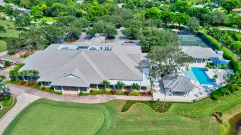 $1,000,000 | 8 Slash Pine Villas, Boynton Beach, FL 33436