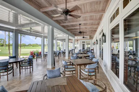 $1,000,000 | 8 Slash Pine Villas, Boynton Beach, FL 33436