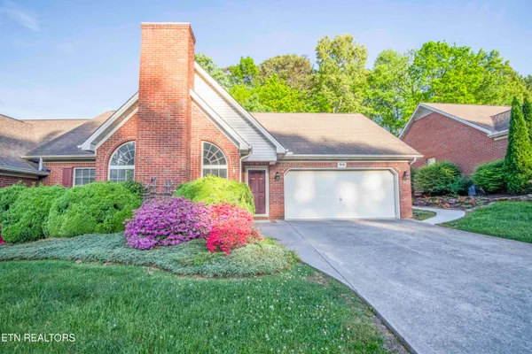 $369,900 | 3016 Ginnbrooke Lane, Knoxville, TN 37920