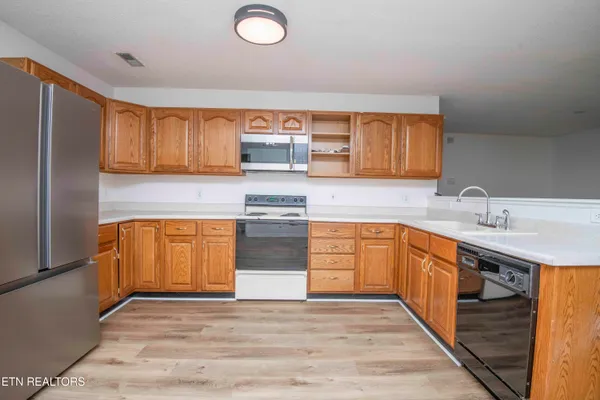 $369,900 | 3016 Ginnbrooke Lane, Knoxville, TN 37920
