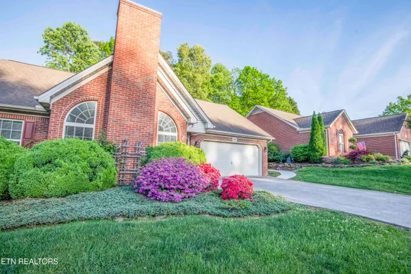 $369,900 | 3016 Ginnbrooke Lane, Knoxville, TN 37920