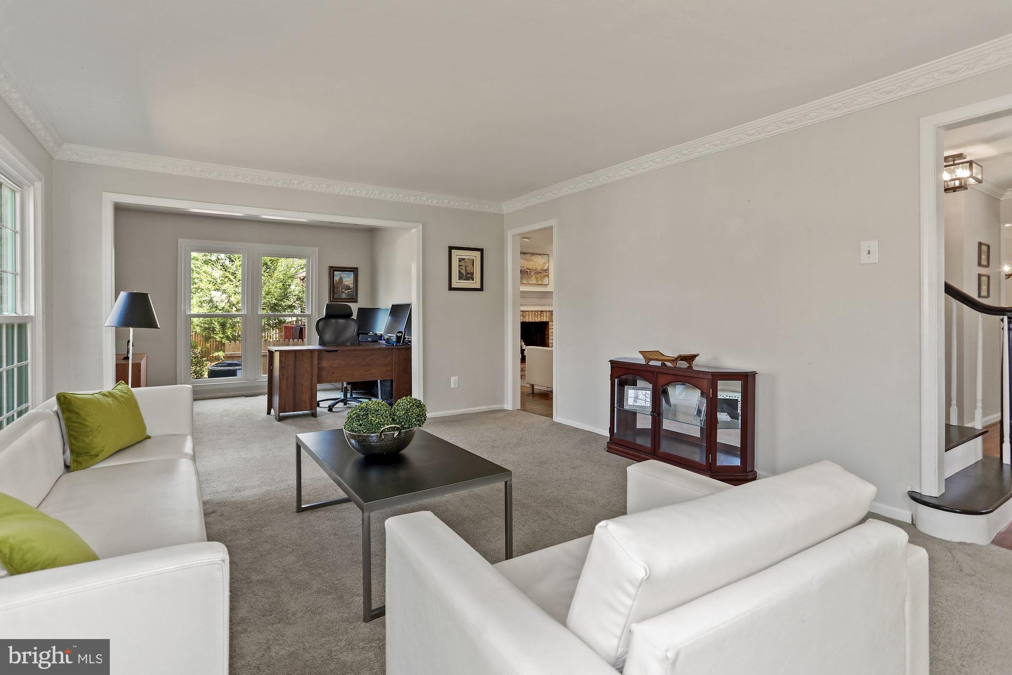 701 Ridge Drive McLean, VA 22101 - Photo 6 of 55