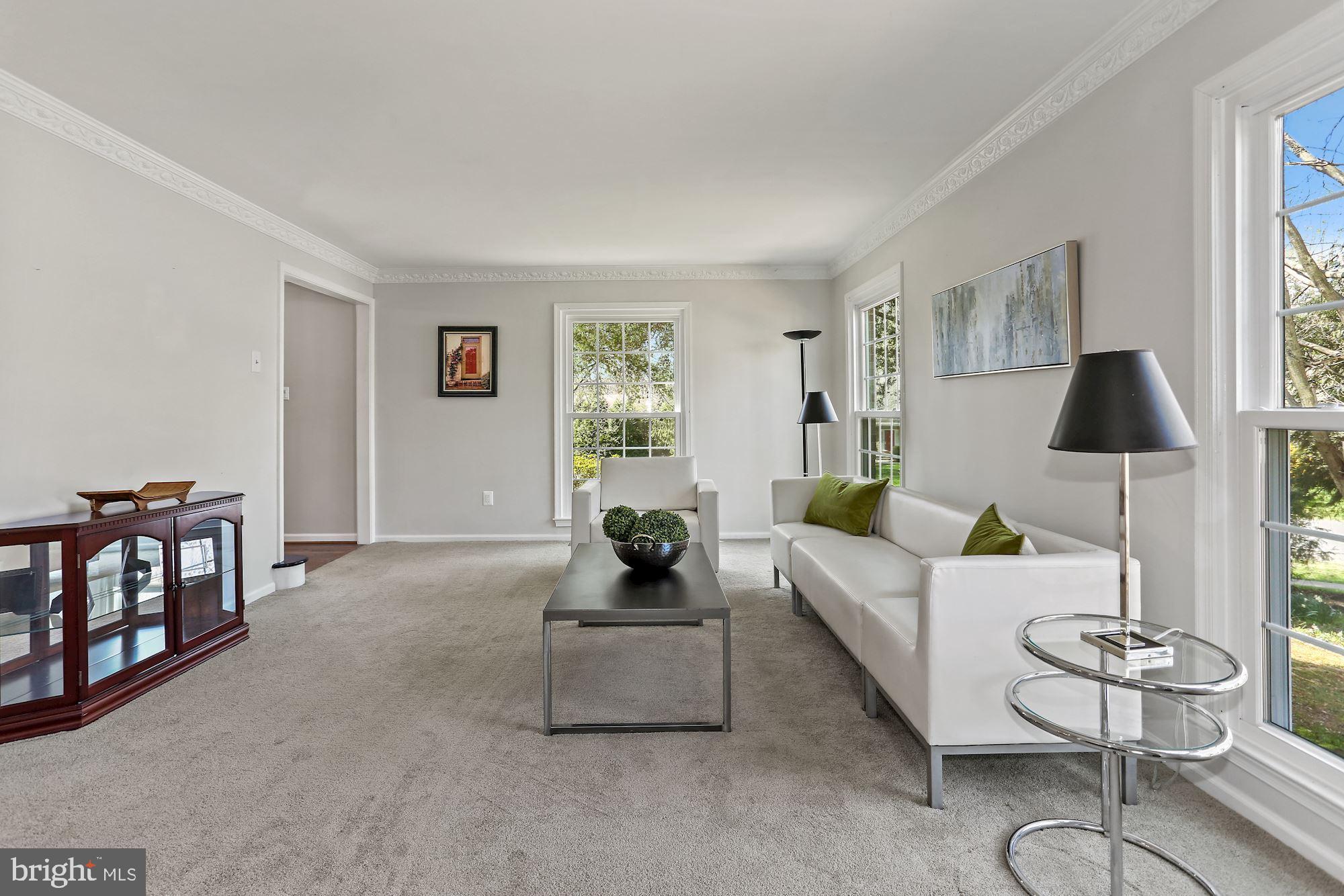 701 Ridge Drive McLean, VA 22101 - Photo 7 of 55