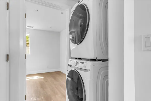 $6,000 | 4453 Colfax Avenue, Unit 1, Studio City, CA 91602