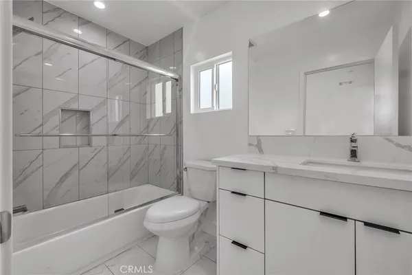$6,000 | 4453 Colfax Avenue, Unit 1, Studio City, CA 91602