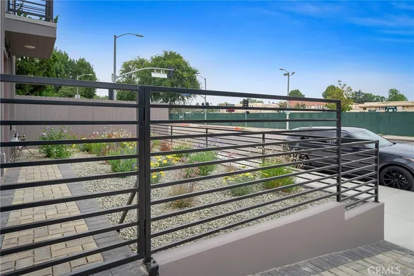 $6,000 | 4453 Colfax Avenue, Unit 1, Studio City, CA 91602