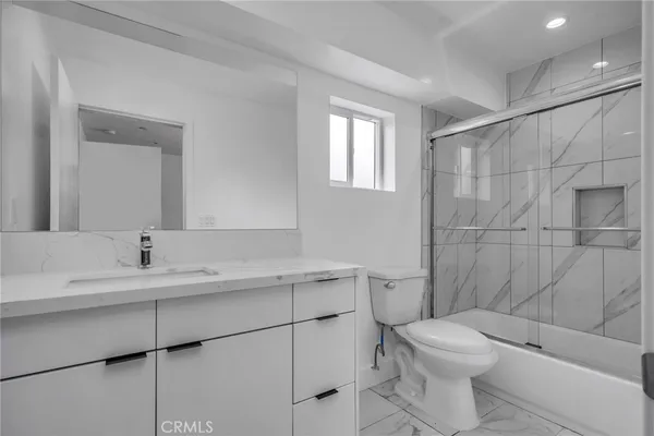 $6,000 | 4453 Colfax Avenue, Unit 1, Studio City, CA 91602