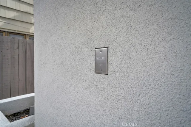 $5,000 | 4453 Colfax Avenue, Unit 1, Studio City, CA 91602