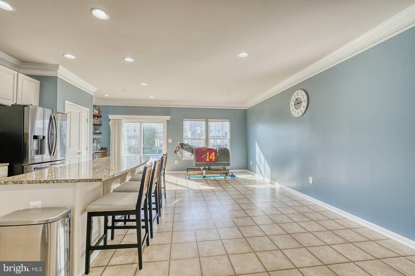 5183 Wyndholme Circle Baltimore, MD 21229 - Photo 8 of 31 a view of a chairs and table in a room