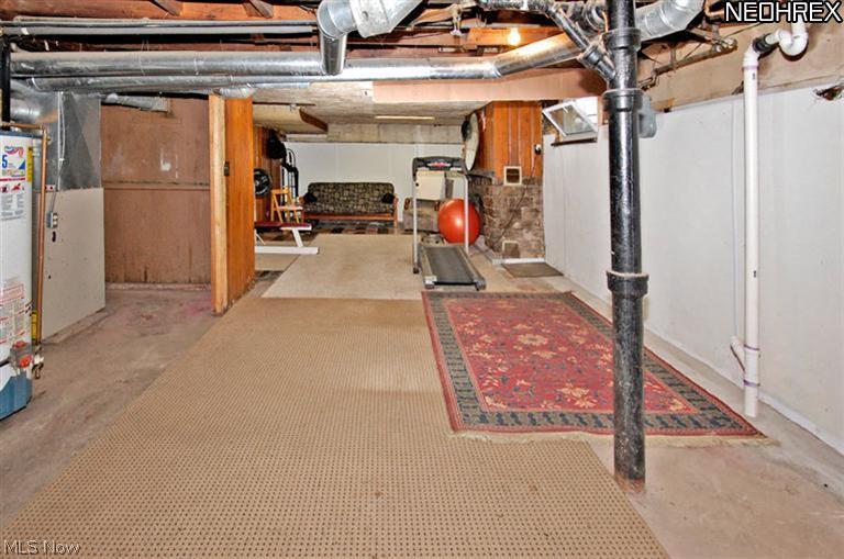 16705 West Park Road Cleveland, OH 44111 - Photo 19 of 25 Gallery Image 19