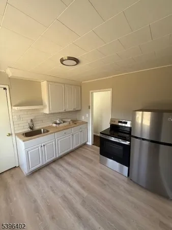 $2,600 | 29 Mt Olive Road, Unit 2, Budd Lake, NJ 07828