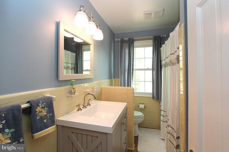 3301 Gregg Road Brookeville, MD 20833 - Photo 18 of 28 Bath #3