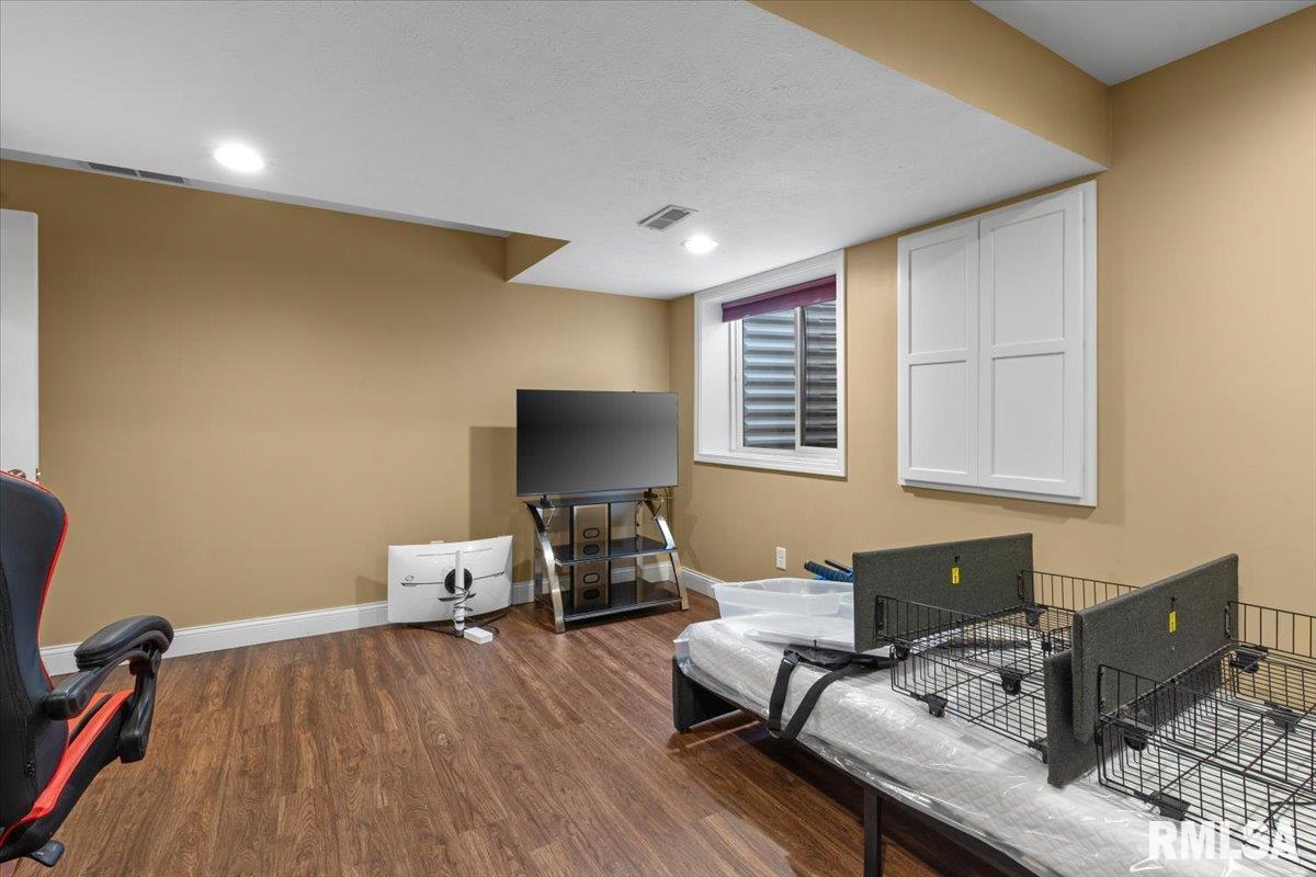 4810 Chestnut Drive Springfield, IL 62711 - Photo 25 of 36