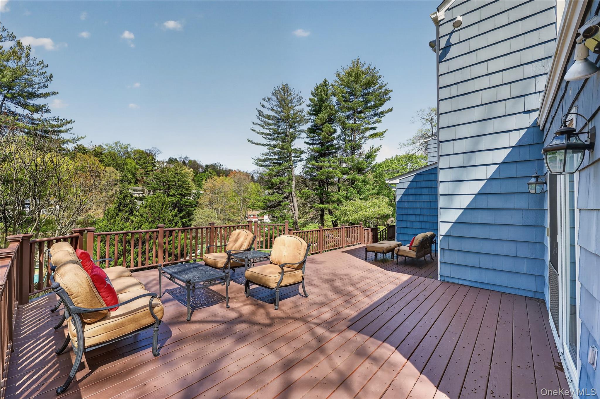 301 Bear Ridge Road Pleasantville, NY 10570 - Photo 34 of 48 Deck off sun room!