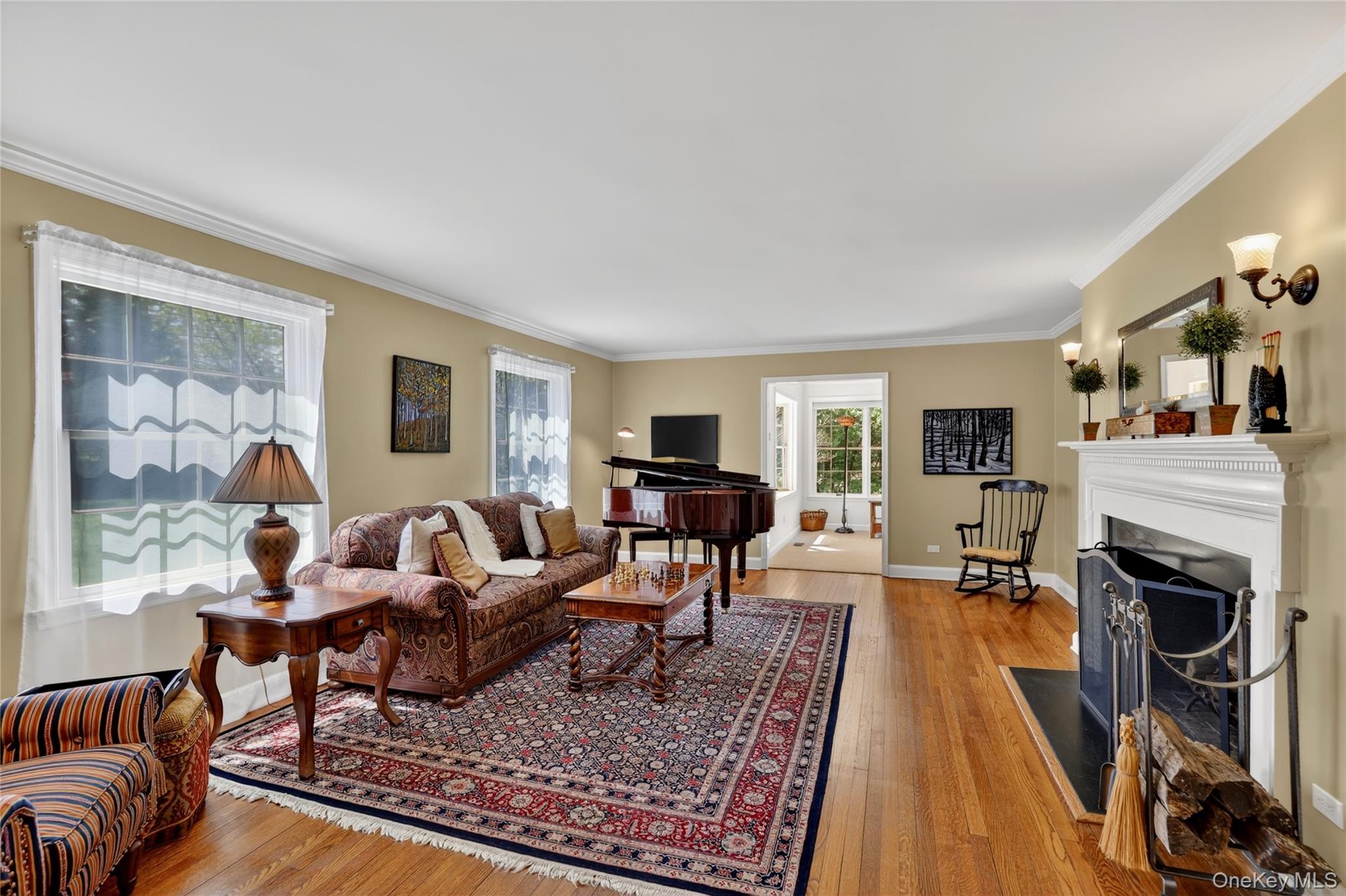 301 Bear Ridge Road Pleasantville, NY 10570 - Photo 4 of 48