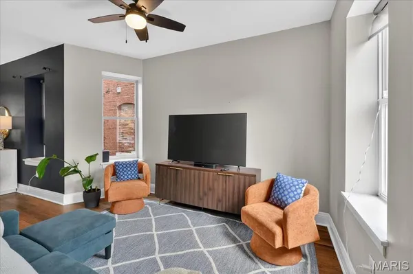 $439,000 | 3420 Humphrey Street, St. Louis, MO 63118