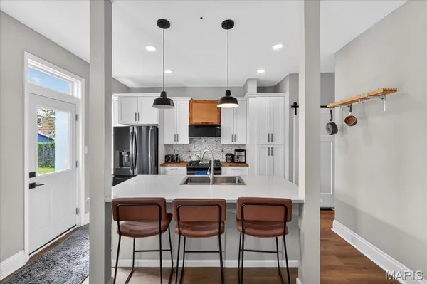 $439,000 | 3420 Humphrey Street, St. Louis, MO 63118
