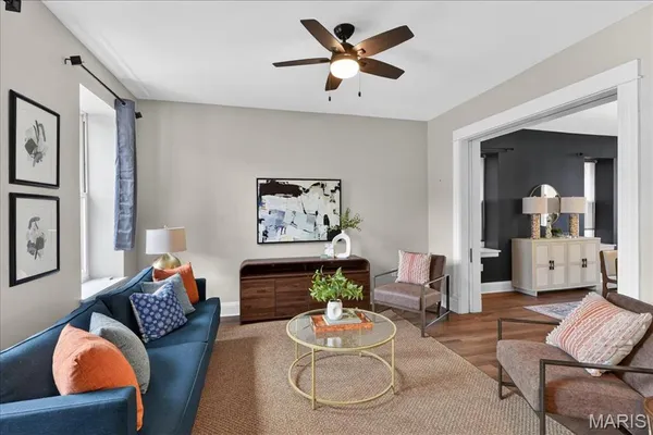 $439,000 | 3420 Humphrey Street, St. Louis, MO 63118