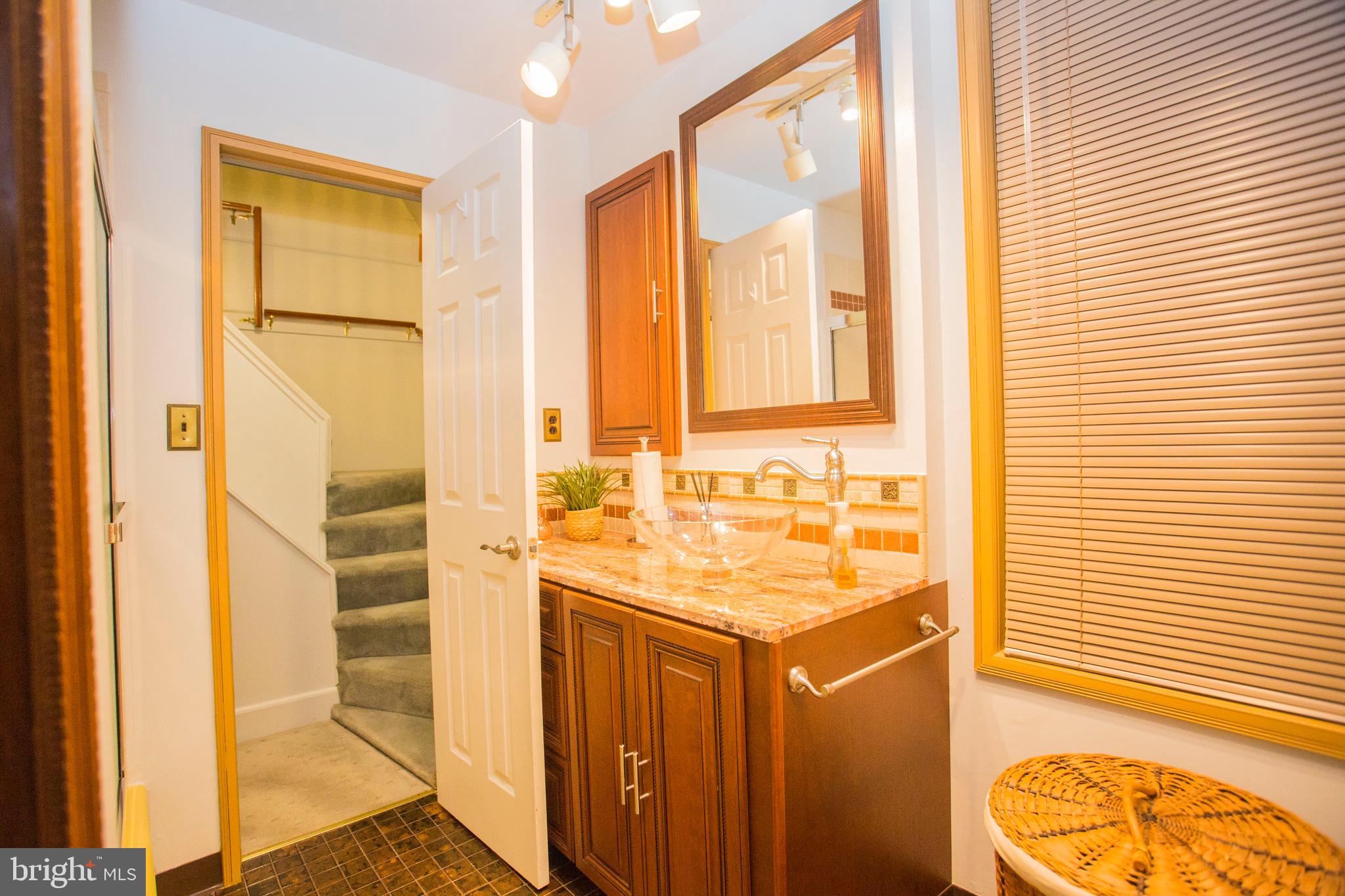 3719 Old York Road Baltimore, MD 21218 - Photo 16 of 24 Full Bath