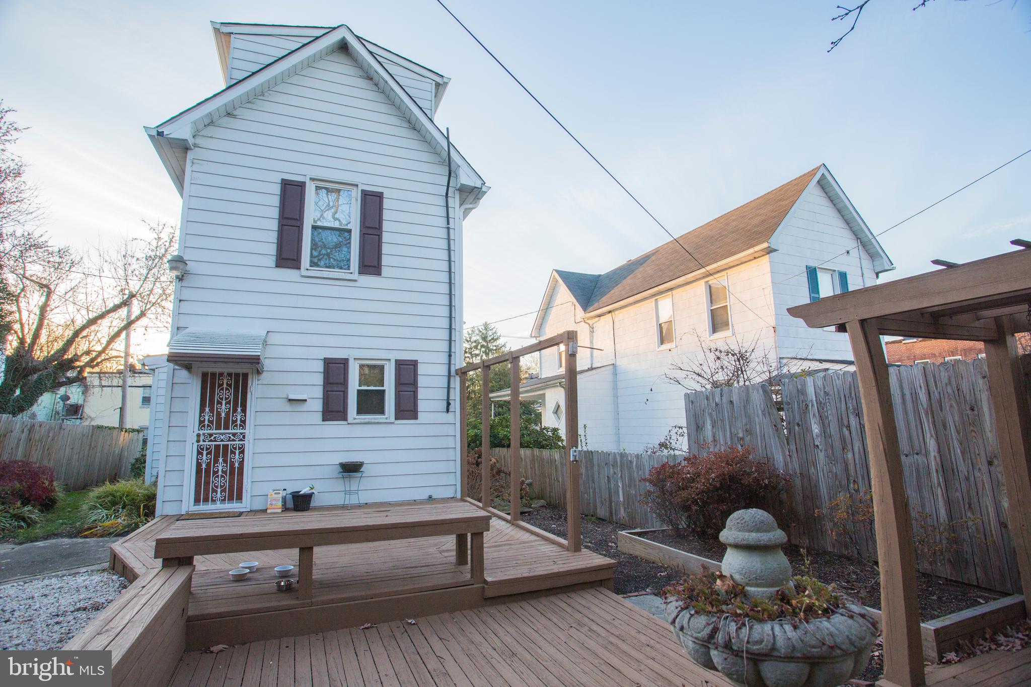 3719 Old York Road Baltimore, MD 21218 - Photo 22 of 24 Cozy Back Yard