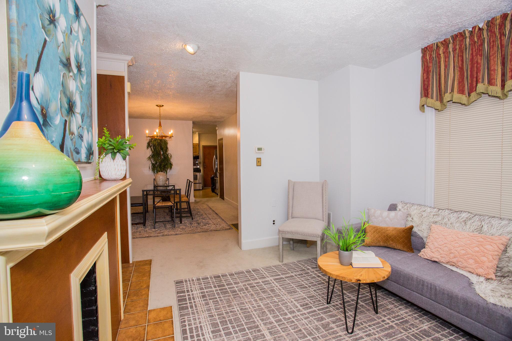 3719 Old York Road Baltimore, MD 21218 - Photo 6 of 24 Living Room