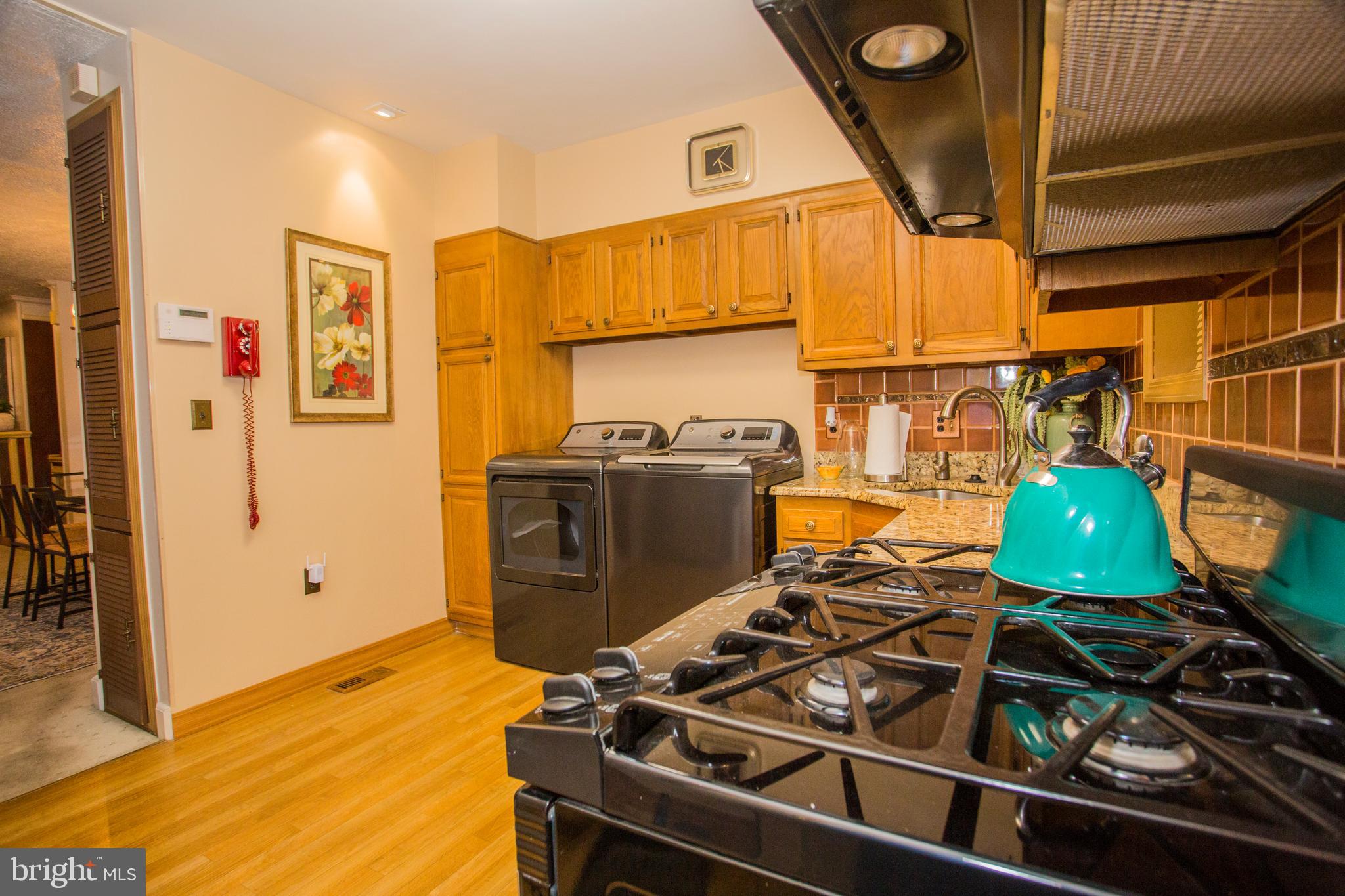 3719 Old York Road Baltimore, MD 21218 - Photo 10 of 24 Kitchen