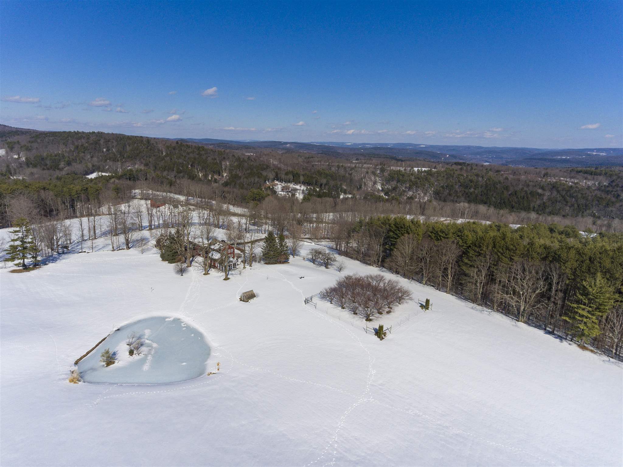 277 Park Laughton Road Dummerston, VT 05346 - Photo 7 of 40
