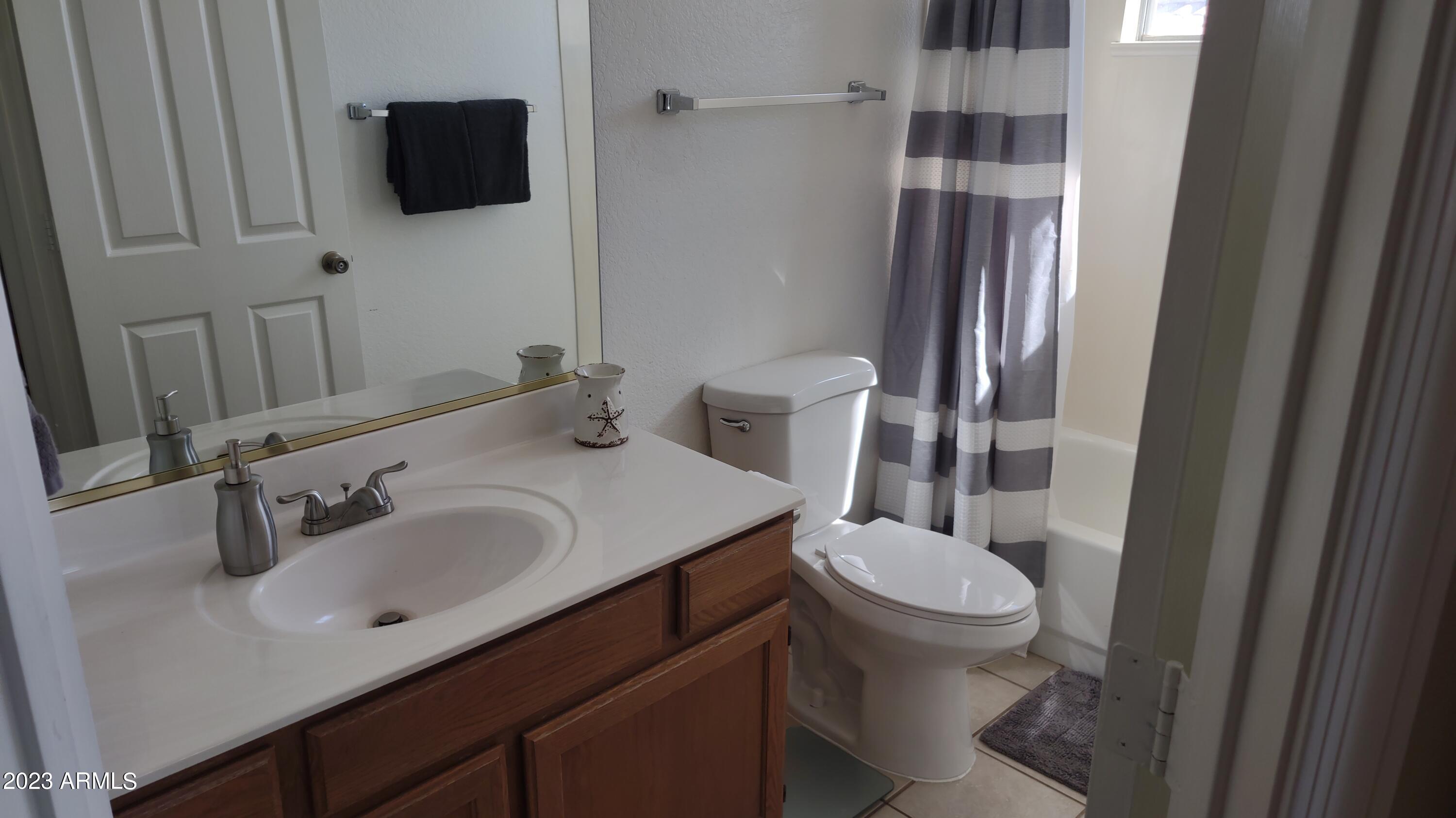 35 South Garnet Road Gilbert, AZ 85296 - Photo 12 of 36 IMG_20231102_135135651