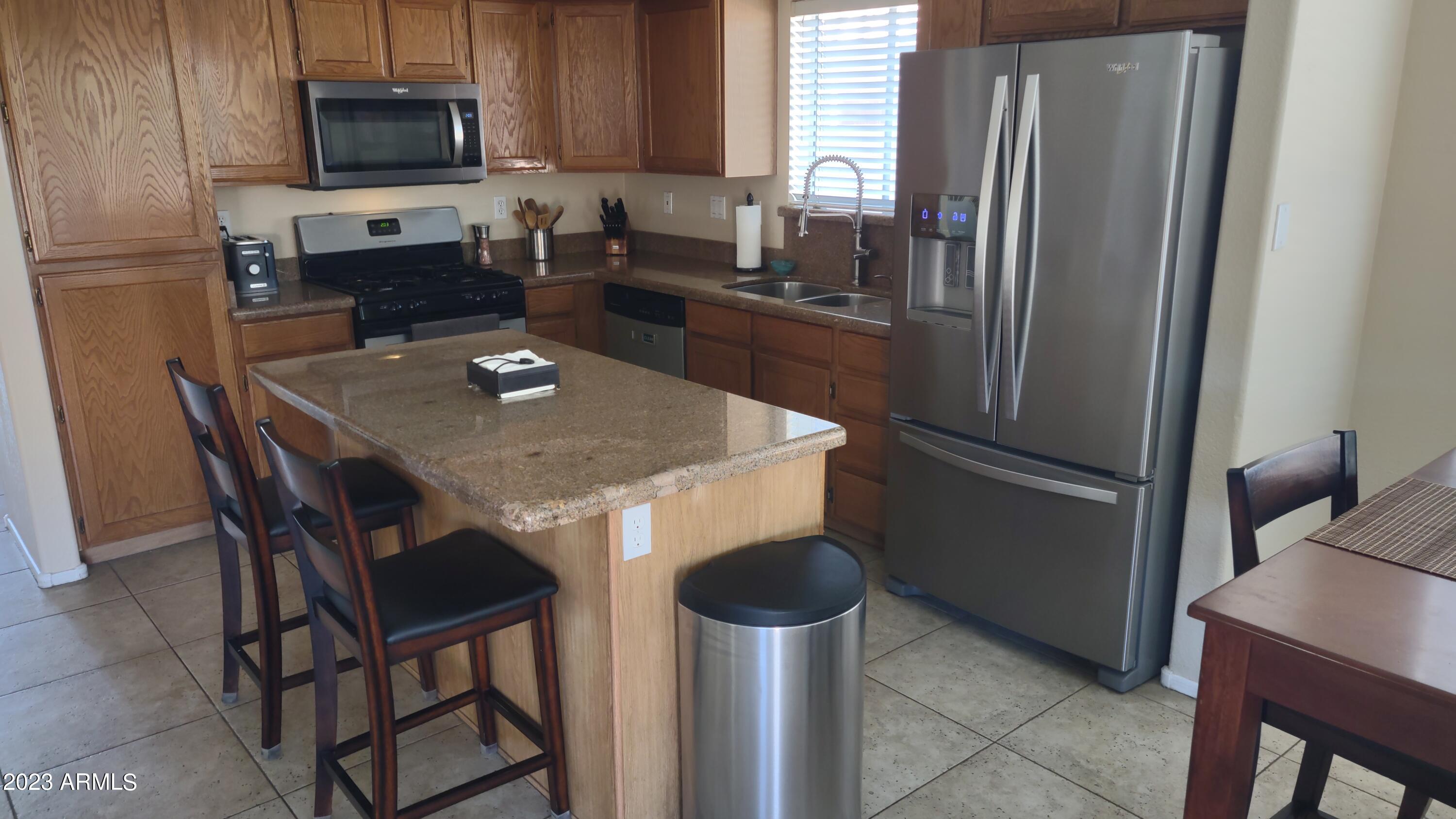 35 South Garnet Road Gilbert, AZ 85296 - Photo 18 of 36 IMG_20231102_140113234